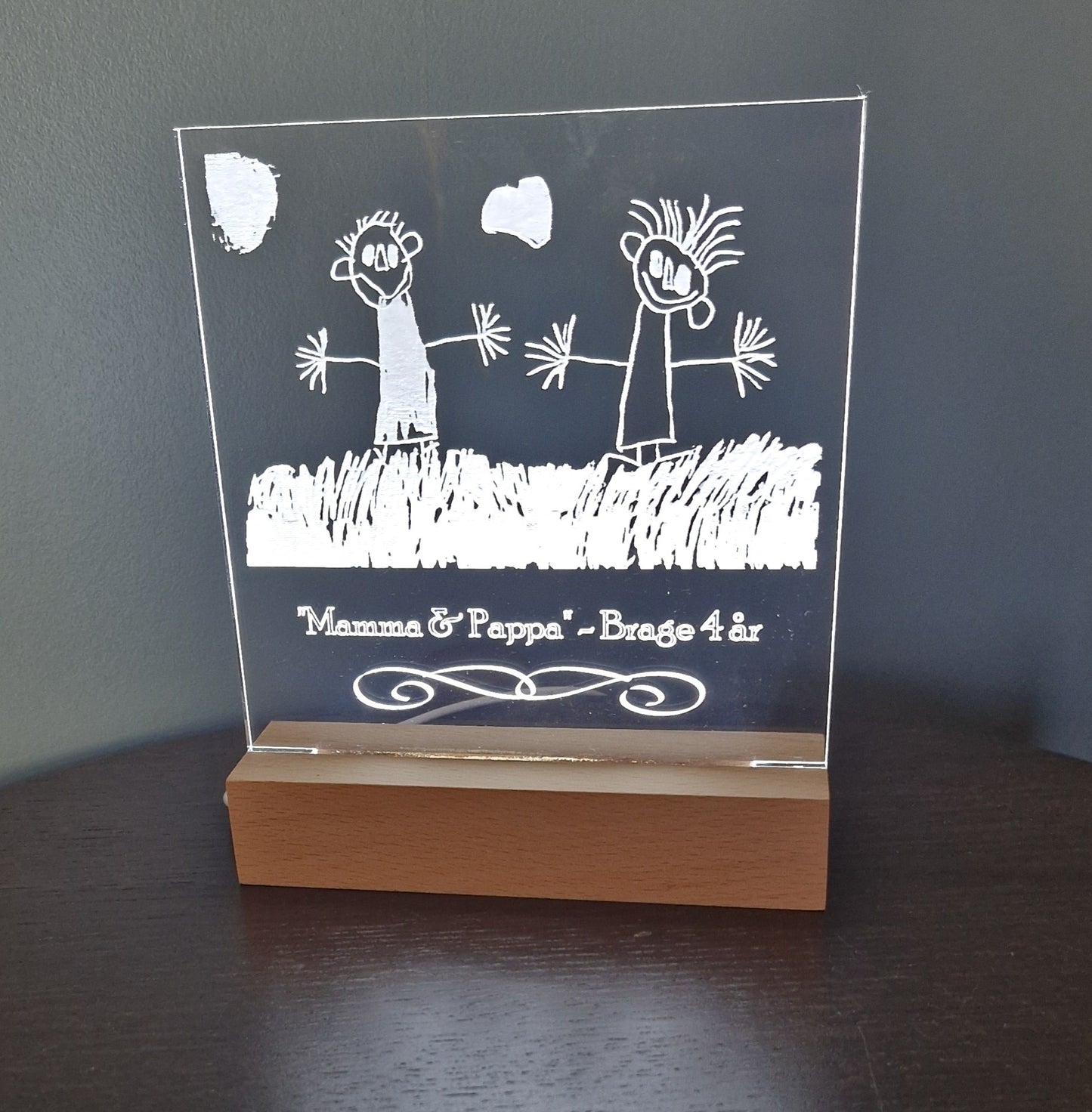 Personlig akryllampe med din egen tegning